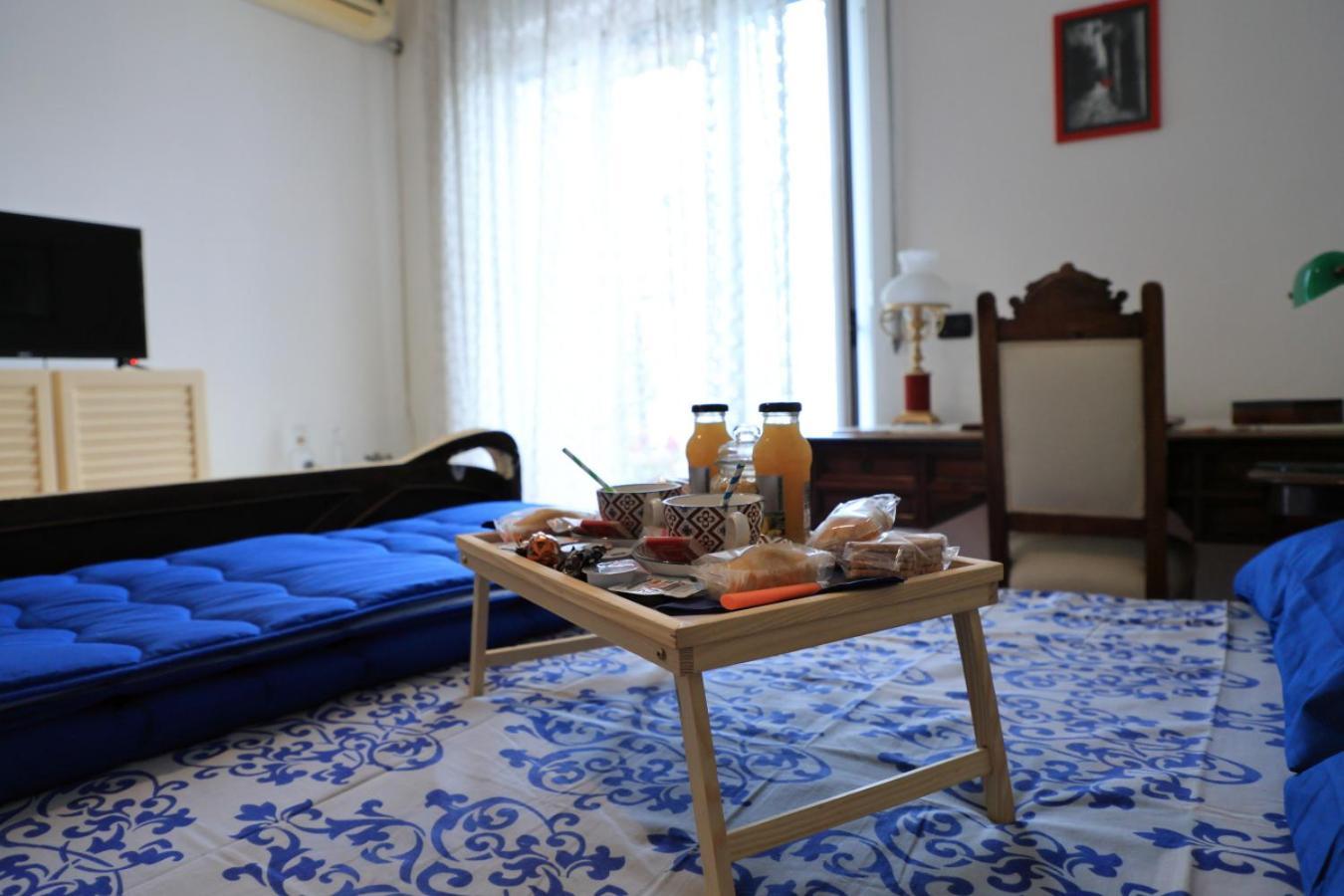 Bernadette Bed & Breakfast Napoli Bagian luar foto