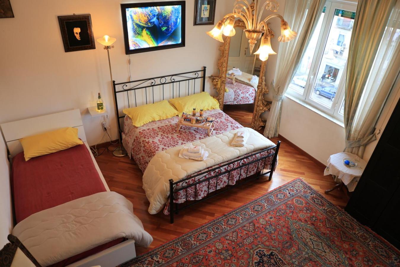 Bernadette Bed & Breakfast Napoli Bagian luar foto