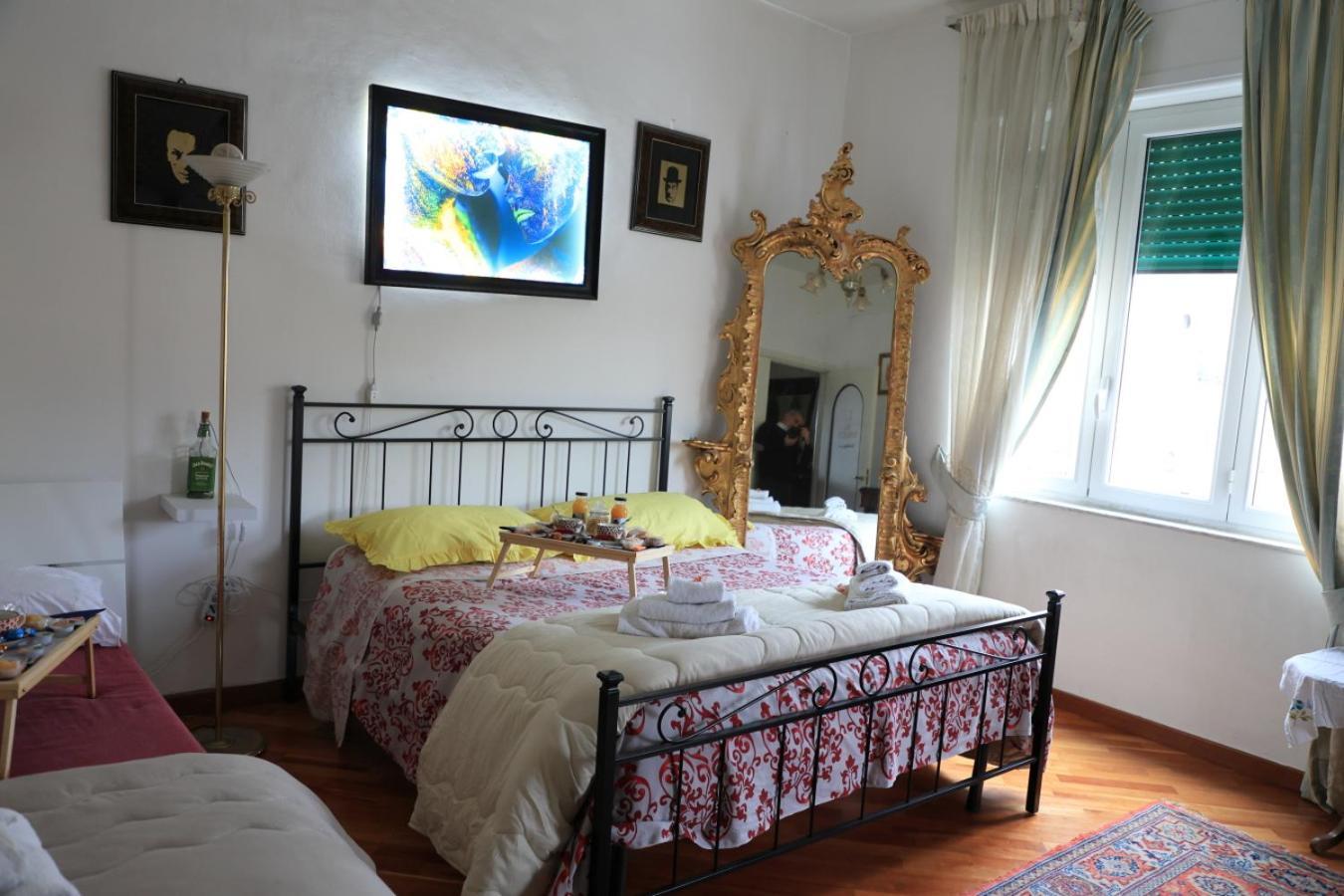 Bernadette Bed & Breakfast Napoli Bagian luar foto